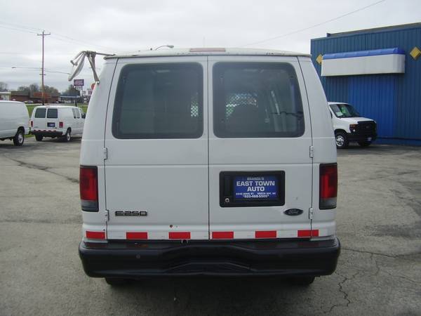 2006 FORD E20 CARGO VAN - - by dealer - vehicle for sale in Green Bay, WI – photo 10