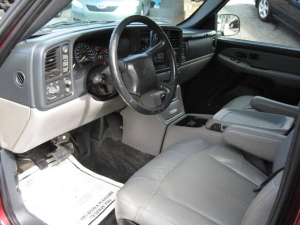 2002 Chevrolet Suburban LT for sale in Prospect Park, PA – photo 10