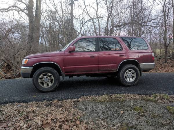 1997 Toyota 4Runner SR5 - 4WD for sale in Williamsport, MD – photo 2