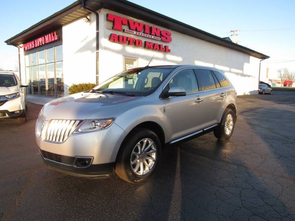 2012 Lincoln MKX AWD - cars & trucks - by dealer - vehicle... for sale in Rockford, IL – photo 3