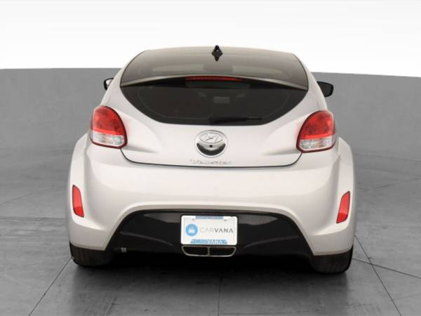 2017 Hyundai Veloster Value Edition Coupe 3D coupe Silver - FINANCE... for sale in Van Nuys, CA – photo 9