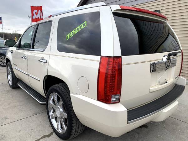 2008 Cadillac Escalade AWD 4dr - - by dealer - vehicle for sale in Chesaning, MI – photo 5