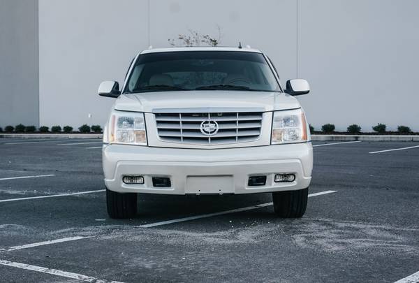 2006 Cadillac Escalade ESV AWD Super Clean Southern No Salt - cars &... for sale in Tallahassee, FL – photo 14