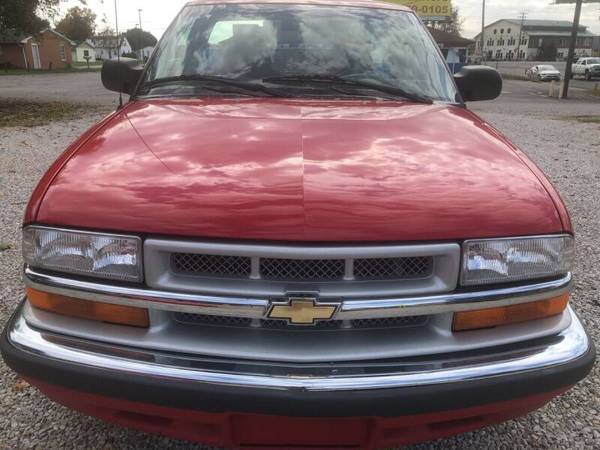 2000 CHEVY S10, NO RUST, 6 SPEED, LT1 MOTOR, VERY NICE & CLEAN -... for sale in Vienna, WV – photo 13