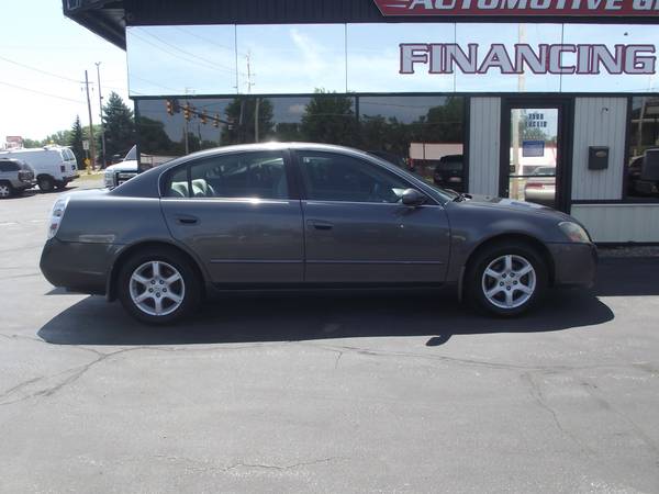 2006 Nissan Altima S Sunroof Clean CarFax 127,070mi Alloys $1495 Down for sale in Des Moines, IA – photo 2