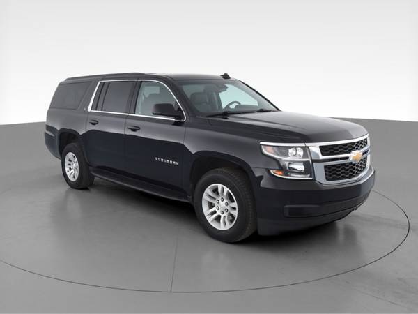 2018 Chevy Chevrolet Suburban LT Sport Utility 4D suv Black -... for sale in Cleveland, OH – photo 15