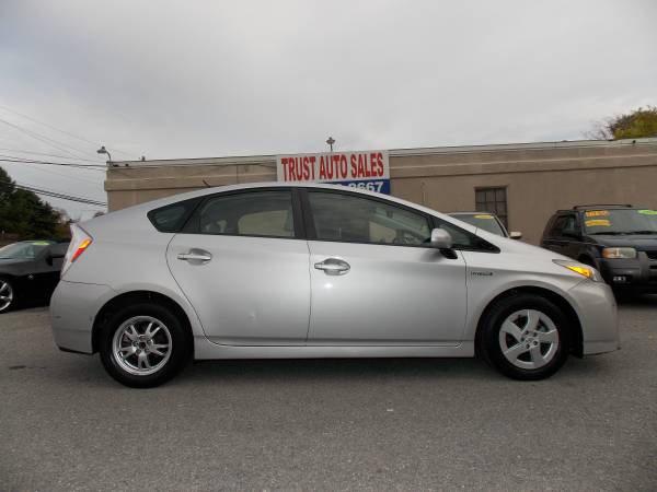 2010 Toyota prius (53mpg, inspected) - cars & trucks - by dealer -... for sale in Carlisle, PA – photo 8