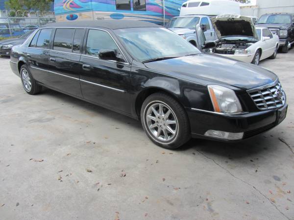 2011 DTS Cadillac Hearse Superior 6 door Limousine funeral car... for sale in Hollywood, GA