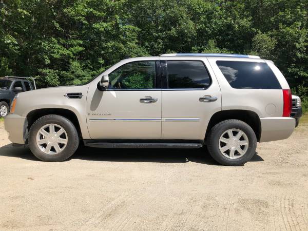2009 Cadillac Escalade, Only 104K Miles, Navigation, Roof, Very for sale in New Gloucester, ME – photo 2