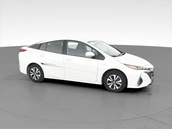 2018 Toyota Prius Prime Plus Hatchback 4D hatchback White - FINANCE... for sale in Oakland, CA – photo 14