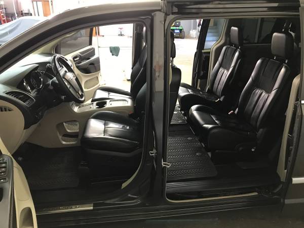 2015 Chrysler Town and Country Platinum 53k - - by for sale in Oshkosh, WI – photo 13
