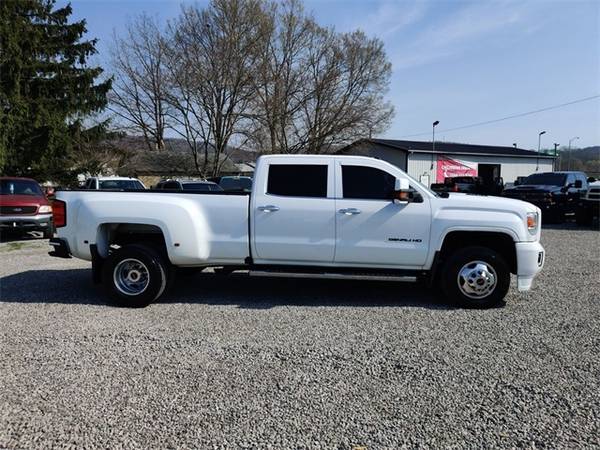 2016 GMC Sierra 3500HD Denali - - by dealer - vehicle for sale in Chillicothe, OH – photo 4
