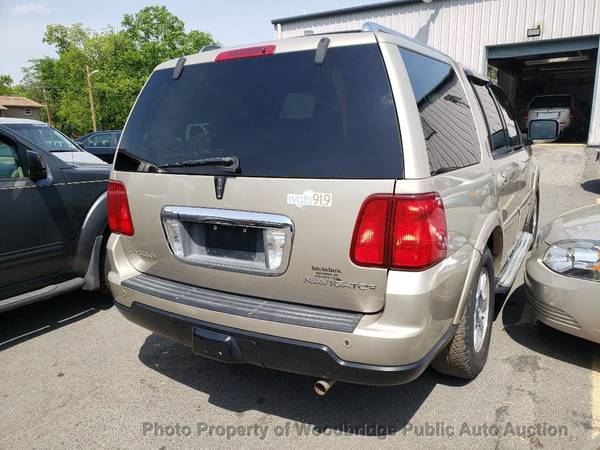 2005 Lincoln Navigator 4dr 4WD Ultimate Gold for sale in Woodbridge, District Of Columbia – photo 5