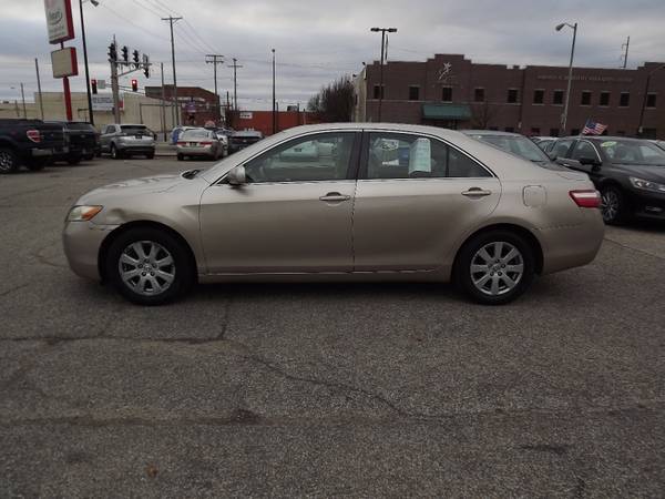 2007 Toyota Camry 4dr Sdn I4 Auto CE Guaranteed Approval! As low for sale in South Bend, IN – photo 4