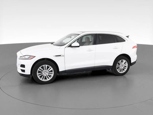 2018 Jag Jaguar FPACE 35t Prestige Sport Utility 4D suv White - -... for sale in Pittsburgh, PA – photo 4