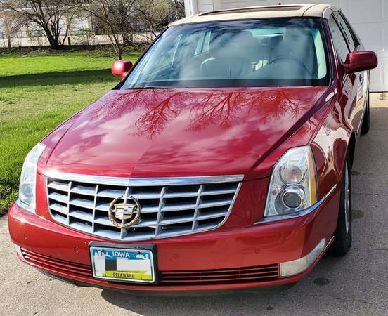 09 Cadillac DTS - luxury sedan for sale in Manchester, IA – photo 12