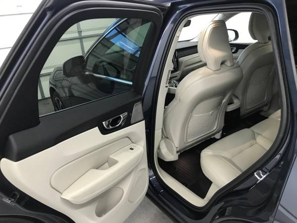 2021 Volvo XC60 Recharge T8 eAWD PHEV Inscription for sale in Eugene, OR – photo 17