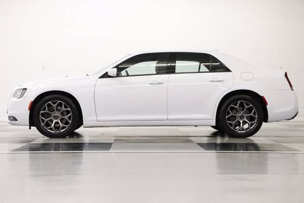 CAMERA - REMOTE START White 2017 Chrysler 300 S AWD Sedan for sale in Clinton, AR – photo 20