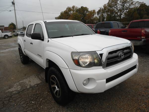 2009 Toyota Tacoma 4 Door 4WD - cars & trucks - by owner - vehicle... for sale in Jonesboro, AR – photo 2