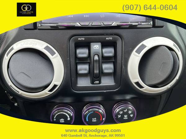 2012 Jeep Wrangler Unlimited Sahara Sport Utility 4D 4WD V6, 3 6 for sale in Anchorage, AK – photo 21