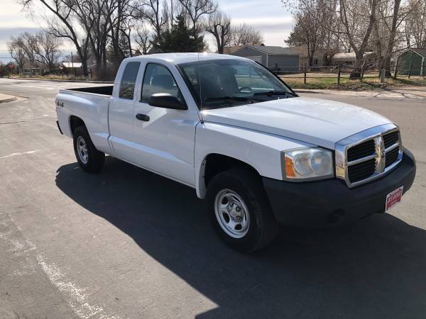 2006 DODGE DAKOTA 4X4 ONE OWNER EXTRA CAB - - by for sale in Brush, CO – photo 2