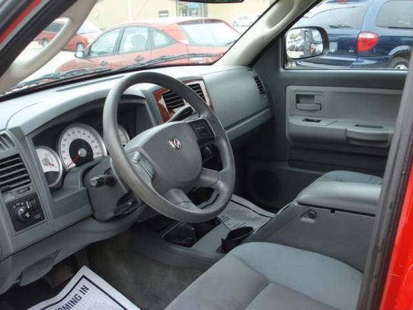 2005 Dodge Dakota - - by dealer - vehicle automotive for sale in ottumwa, IA – photo 2