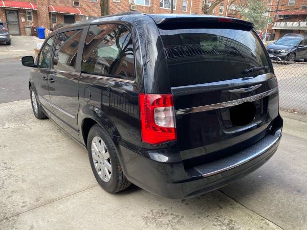 2013 Chrysler town & country - cars & trucks - by owner - vehicle... for sale in Rego Park, NY – photo 9
