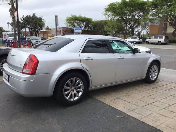2006 Chrysler 300 TOURING! FOR PARTS ONLY LOW MILES FOR THE YEAR! for sale in Chula vista, CA – photo 10