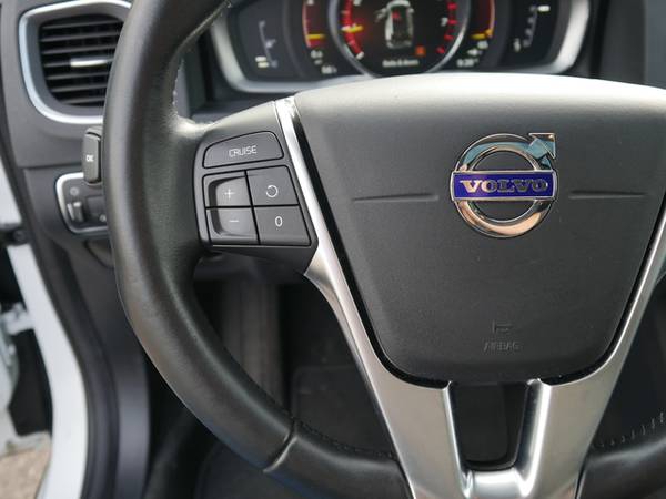 2017 Volvo V60 Cross Country - cars & trucks - by dealer - vehicle... for sale in Maplewood, MN – photo 22