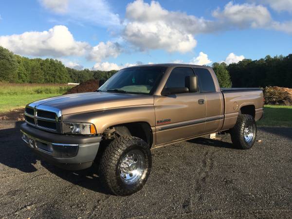 2001 Cummins 2500 5 speed - cars & trucks - by owner - vehicle... for sale in Hartly, DE – photo 2
