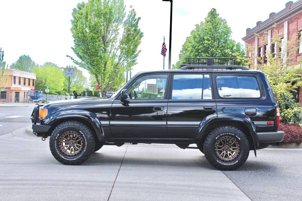1997 Toyota Land Cruiser 4WD/Collectors Edition - Rare Find for sale in Lynden, CA – photo 2
