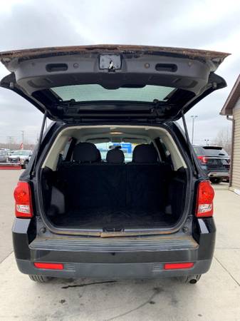 2010 Mazda Tribute 4WD 4dr I4 Auto Touring - - by for sale in Chesaning, MI – photo 10
