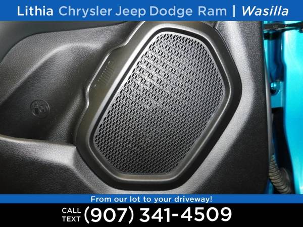 2019 Jeep Renegade Altitude 4x4 - cars & trucks - by dealer -... for sale in Wasilla, AK – photo 22