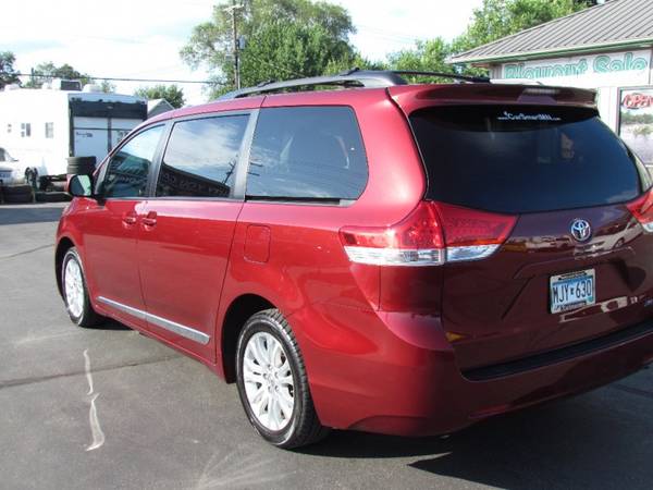 2012 Toyota Sienna 5dr 7-Pass Van V6 XLE AAS FWD for sale in ST Cloud, MN – photo 5