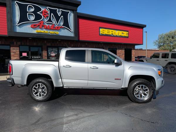 2015 GMC Canyon SLE Crew Cab 4WD - All Terrain Package! for sale in Oak Forest, IL – photo 9