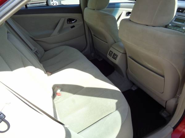 2007 Toyota Camry Hybrid 4dr Sdn 1-Owner 135kmiles Good Tires! for sale in Marion, IA – photo 10