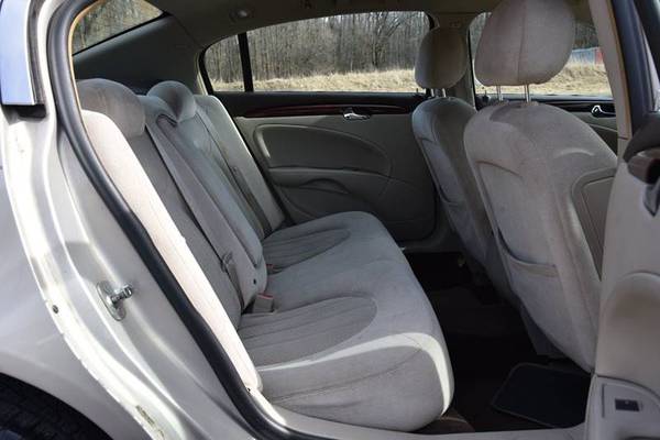 2007 BUICK Lucerne CX SEDAN! Solid TN Car! V6 ! #100 for sale in Glenmont, NY – photo 10
