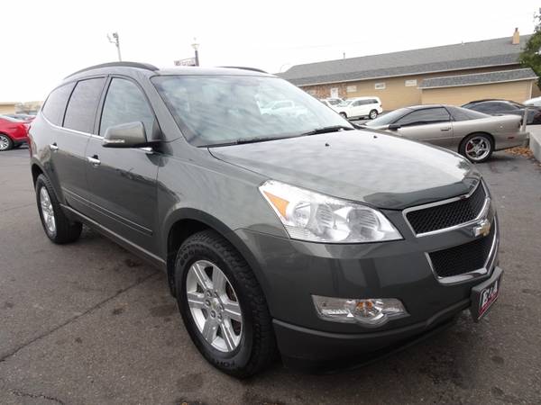 2011 Chevrolet Traverse AWD 2LT *Only 72k* - cars & trucks - by... for sale in Waterloo, WI – photo 8