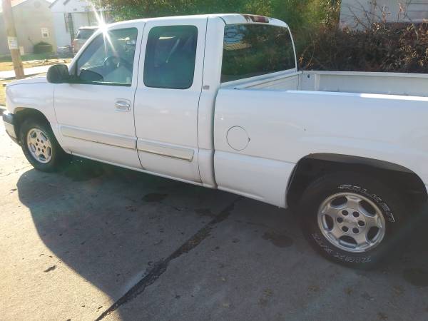 2004 chevy silverado pick up - cars & trucks - by owner - vehicle... for sale in Oklahoma City, OK – photo 2