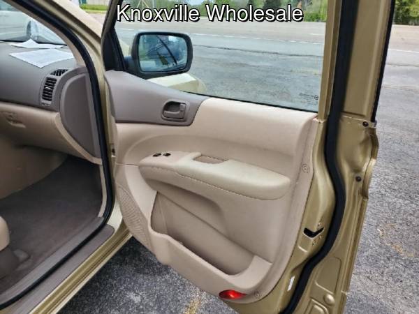 2009 Kia Sedona LX 4dr Mini Van LWB - - by dealer for sale in Knoxville, TN – photo 7