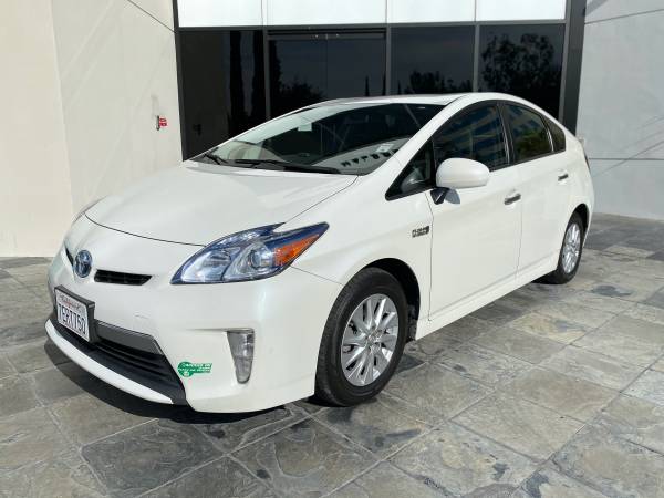 2014 Toyota Prius Plug-In W/ Navigation *Clean Title!* - cars &... for sale in Irvine, CA – photo 15