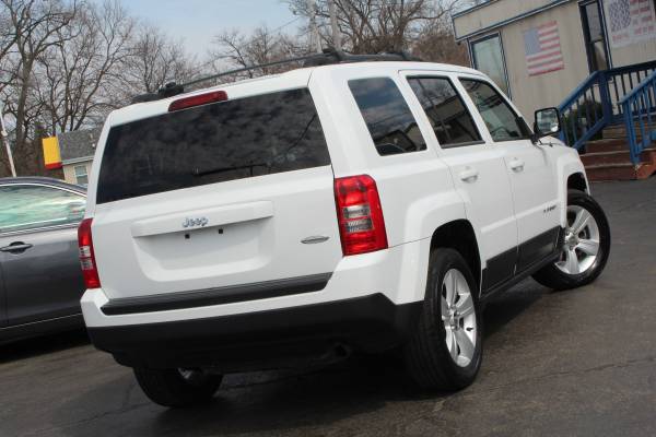 2014 JEEP PATRIOT LATITUDE Heated Seats 90 DAY WARRANTY for sale in Highland, IL – photo 10