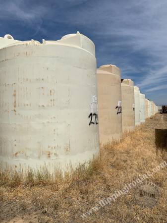 Large Poly Water Tanks - 6, 000/6, 500 Gallon - - by for sale in Bakersfield, CA – photo 3
