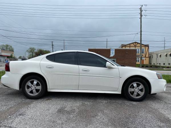 2006 Pontiac Grand Prix 3 8L - - by dealer - vehicle for sale in Indianapolis, IN – photo 7