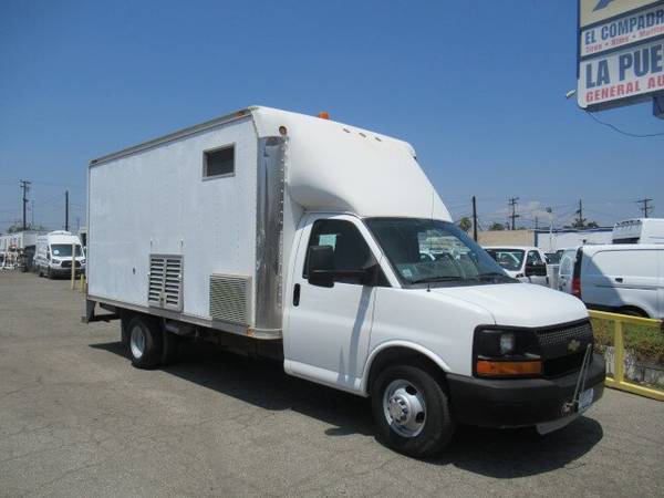 2011 Chevrolet Express 3500 Sewer Truck 16 BOX TRUCK 6 0L V8 Gas for sale in LA PUENTE, CA – photo 2