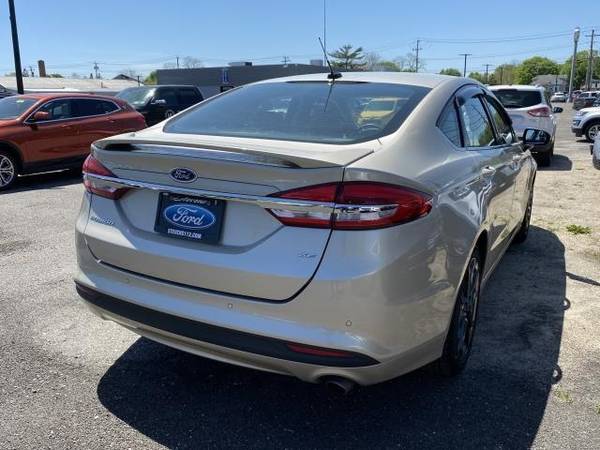 2018 Ford Fusion SE Sedan - - by dealer - vehicle for sale in Patchogue, NY – photo 5