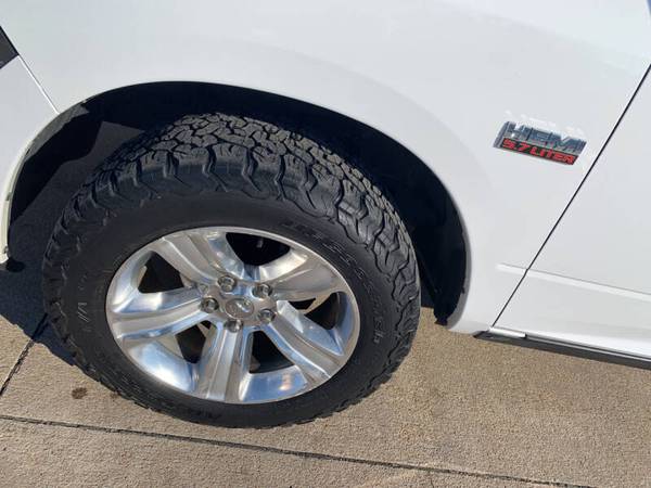 2016 Dodge Ram 1500 Quad SPORT - - by dealer - vehicle for sale in Columbus, NE – photo 10