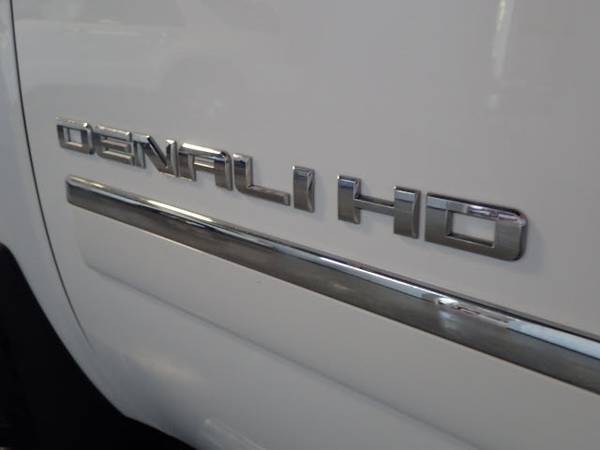 2014 GMC Sierra 2500HD 4x4 Denali 4dr Crew Cab SB, White for sale in Gretna, IA – photo 6