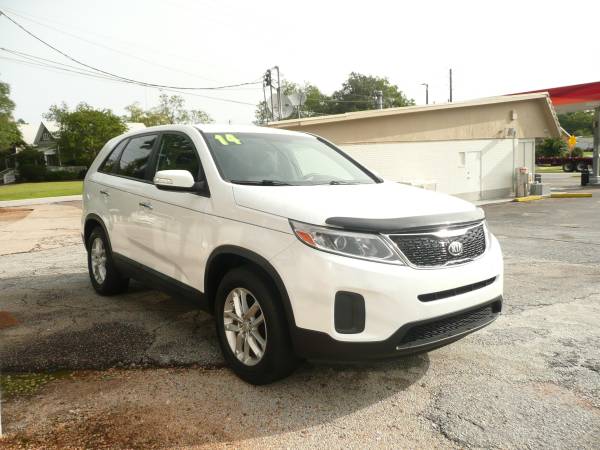 2014 KIA SORENTO LX - cars & trucks - by dealer - vehicle automotive... for sale in Lavonia, SC – photo 3