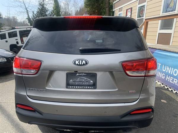 2016 Kia Sorento LX - - by dealer - vehicle automotive for sale in Bothell, WA – photo 5